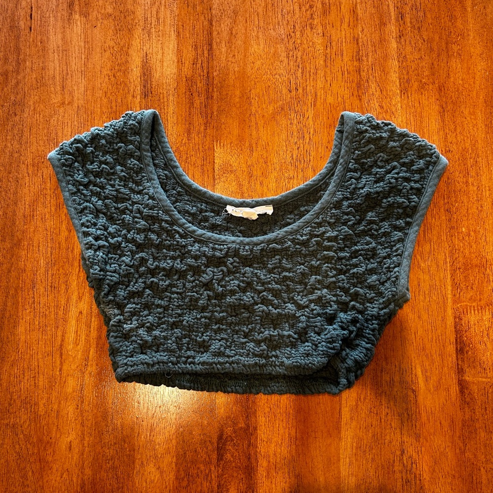 La Hearts Textured Scoop Crop Top - Dark Green